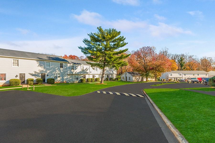 Charlotte 360 Apartments and Townhomes - Photo 5 of 30