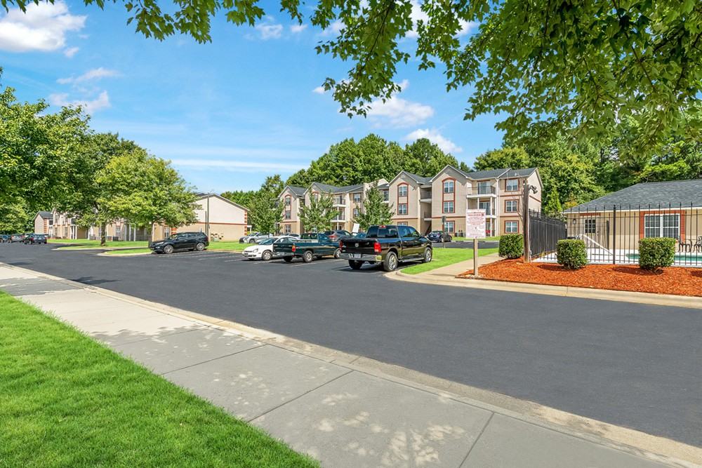 Crown Point at Kingsport Drive Luxury - Photo 2 of 42