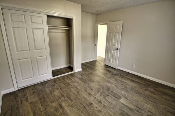 643 East 99th Street #18 - Photo 4 of 6