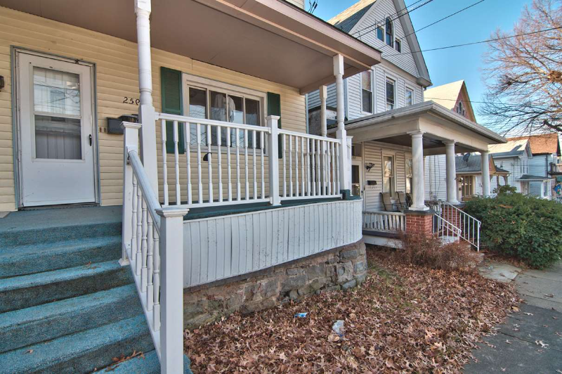 259 Dana St - Photo 2 of 22