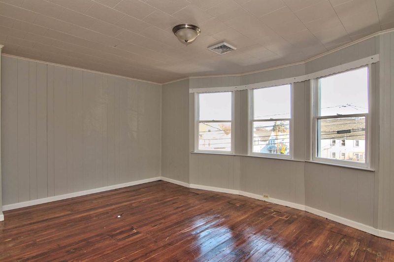 259 Dana St - Photo 3 of 22