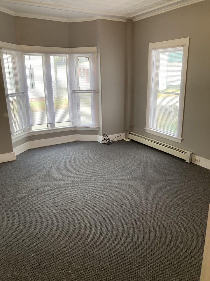 10 Hazen St #1 - Photo 2 of 7