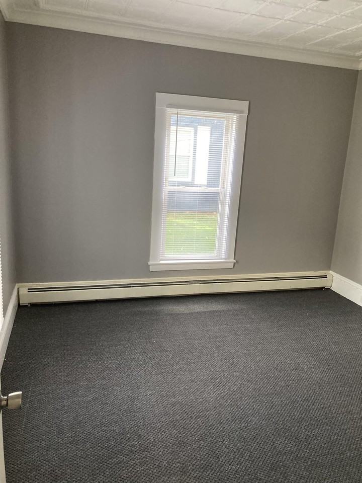 10 Hazen St #1 - Photo 3 of 7