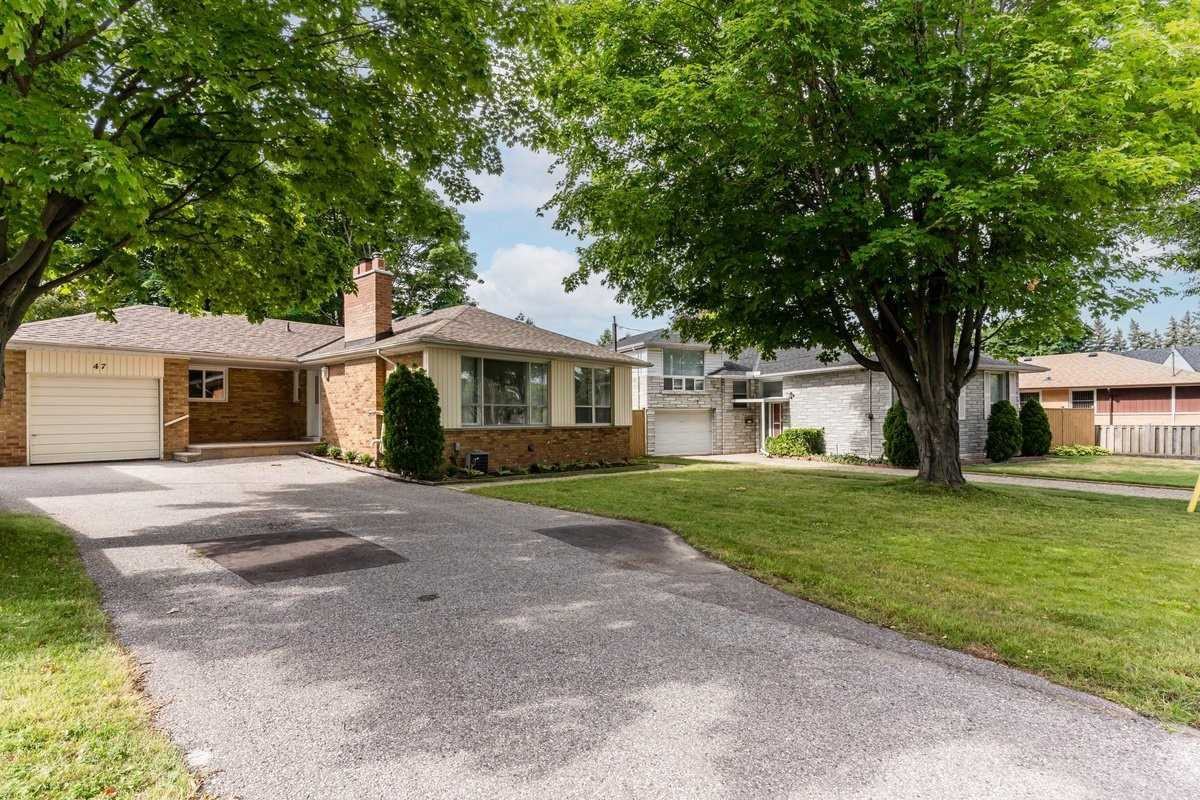 47 Broadlands Boulevard - Photo 2 of 11