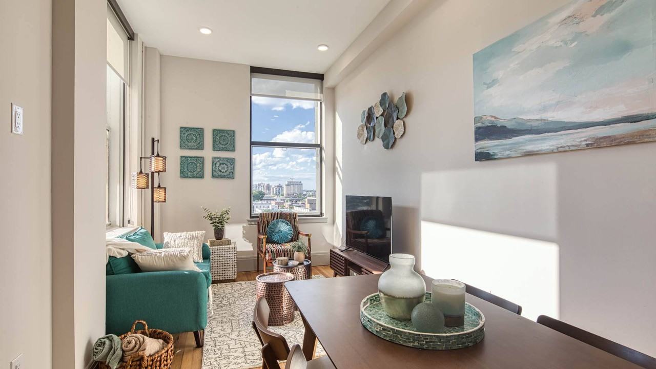 Residences at Richmond Trust - Photo 7 of 51