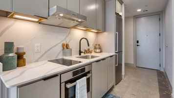 featured image of 629 E Main St