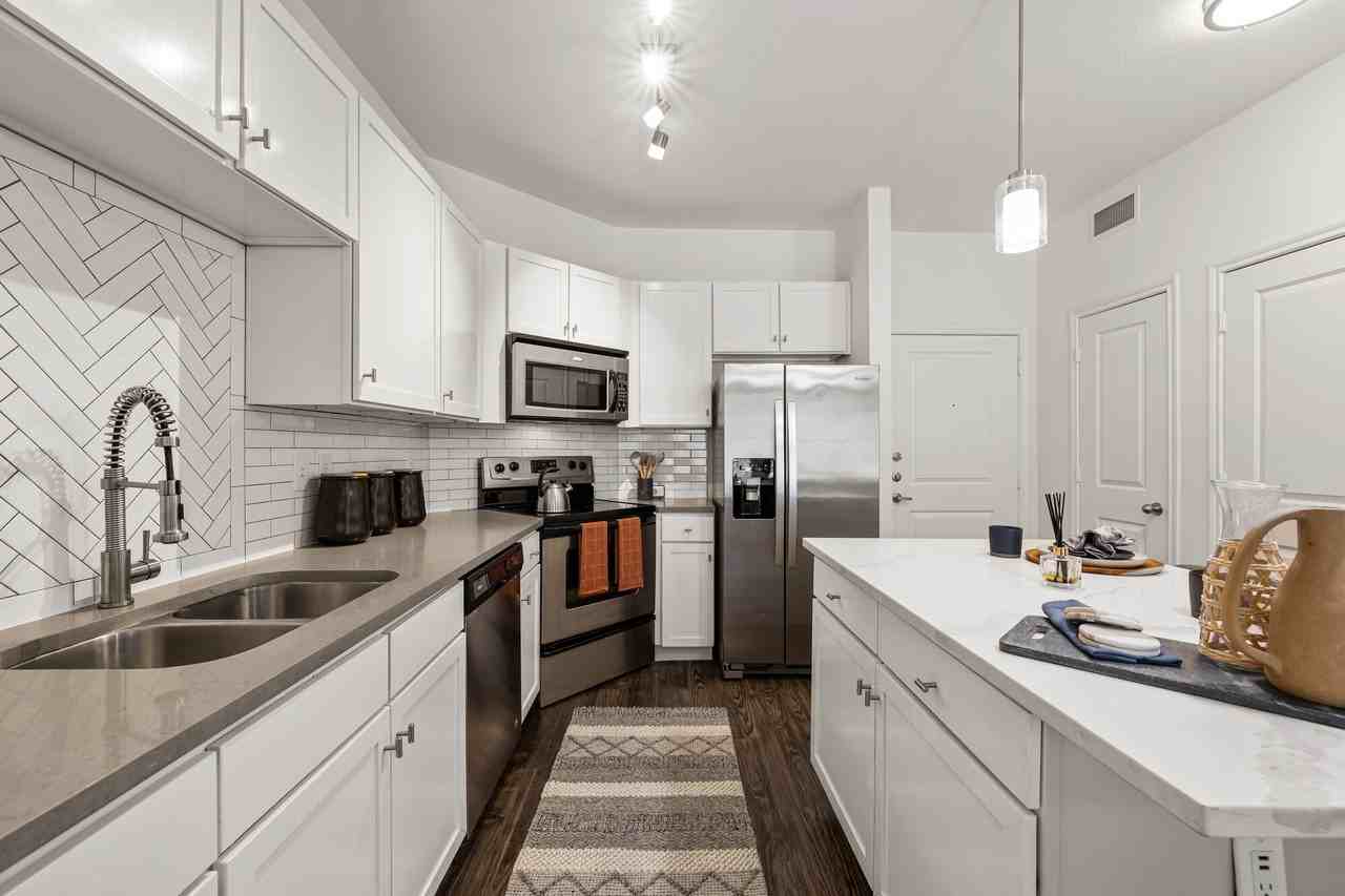 Debut Soco 3809 S Congress Ave, Austin, TX 78704 Apartment for Rent PadMapper