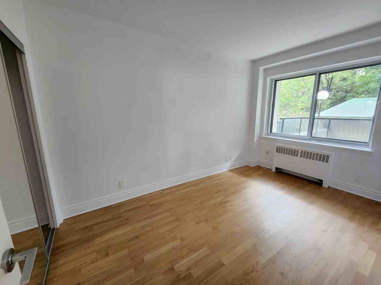 4555 Bonavista - Photo 2 of 50