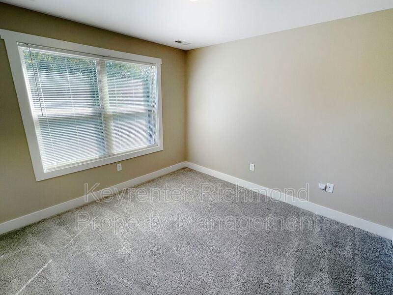 400 Dobson St - Photo 5 of 12