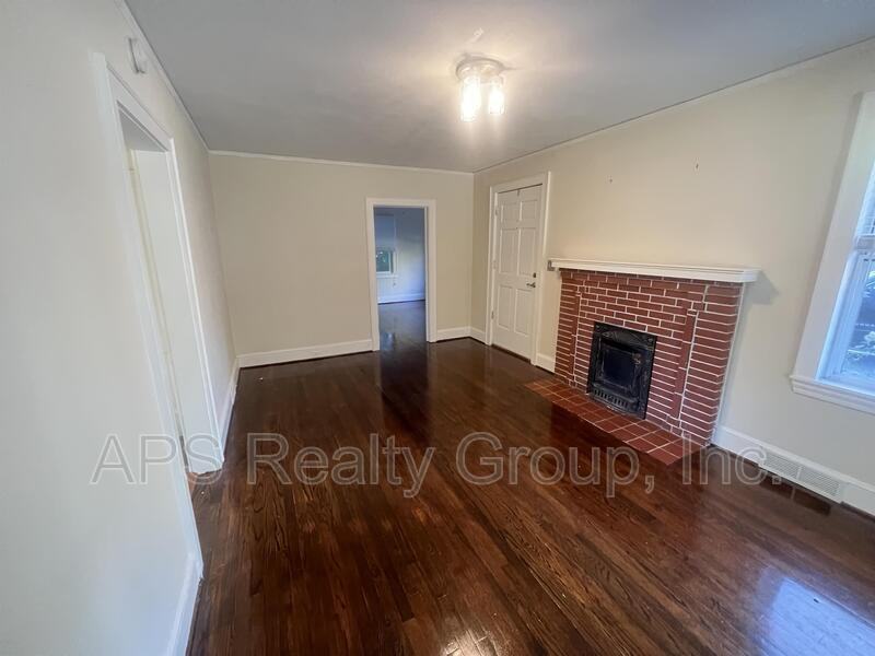 3411 Transou Rd - Photo 3 of 10