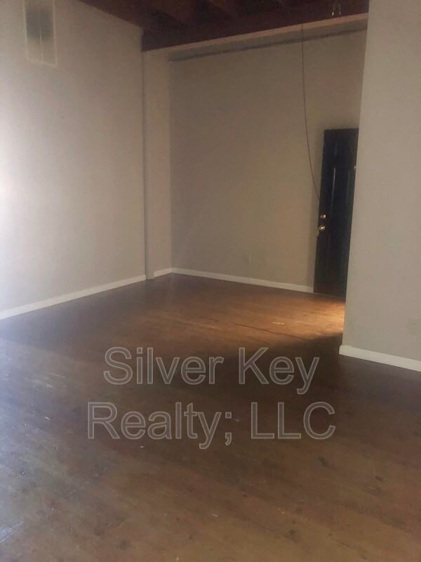 217 E Washington Ave #H - Photo 4 of 13