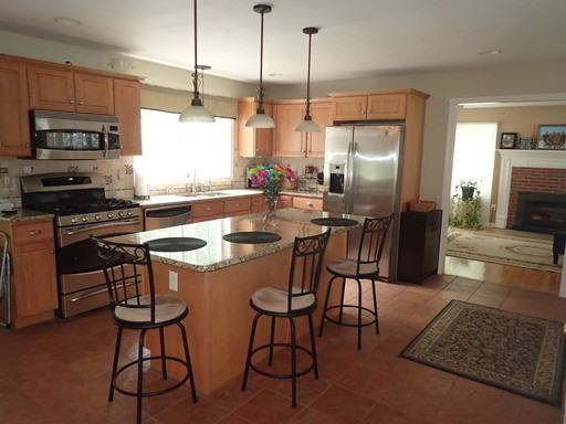 18 Holbrook Rd - Photo 2 of 28