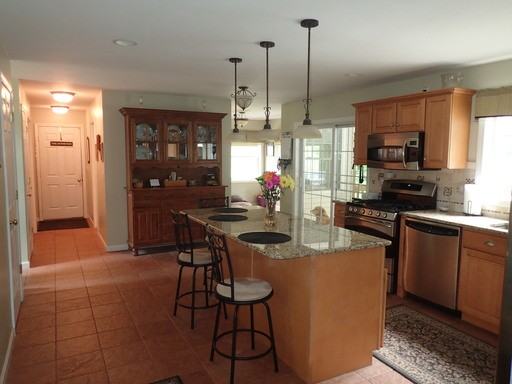 18 Holbrook Rd - Photo 3 of 28