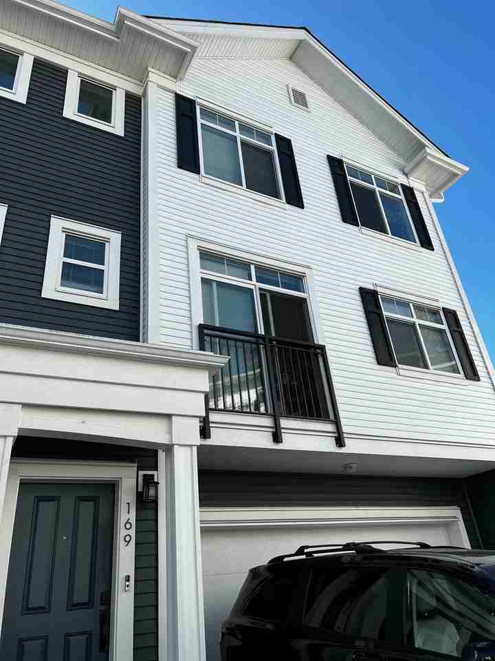 1220 Rocklin Street - Photo 2 of 20
