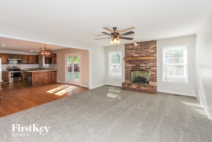 15421 Poplar St - Photo 2 of 15