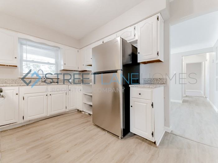 15 Baldus Dr - Photo 3 of 21
