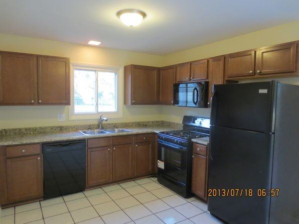 17810 Harvard Ln - Photo 2 of 15