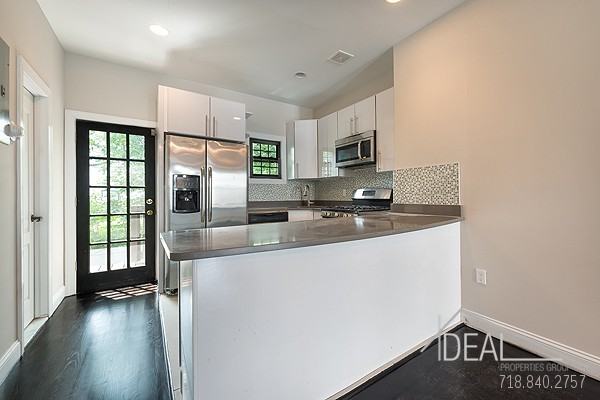 2044 Pacific St #1 - Photo 2 of 9