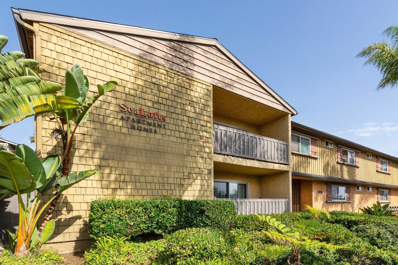 Elan Sea Lofts - Photo 2 of 7