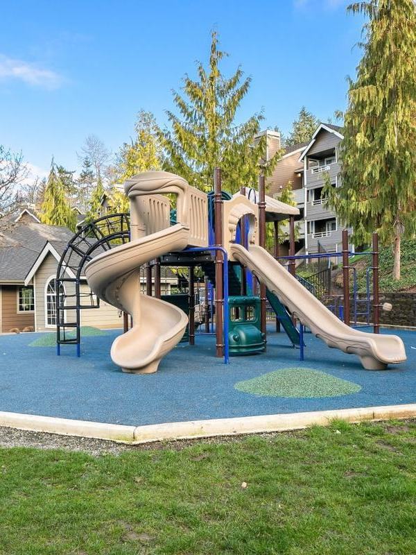 5305 Lakemont Blvd Se - Photo 2 of 18