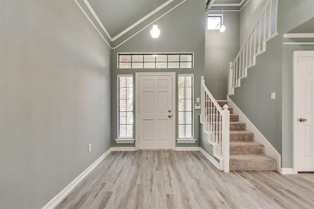 1308 Carver Ln - Photo 3 of 8