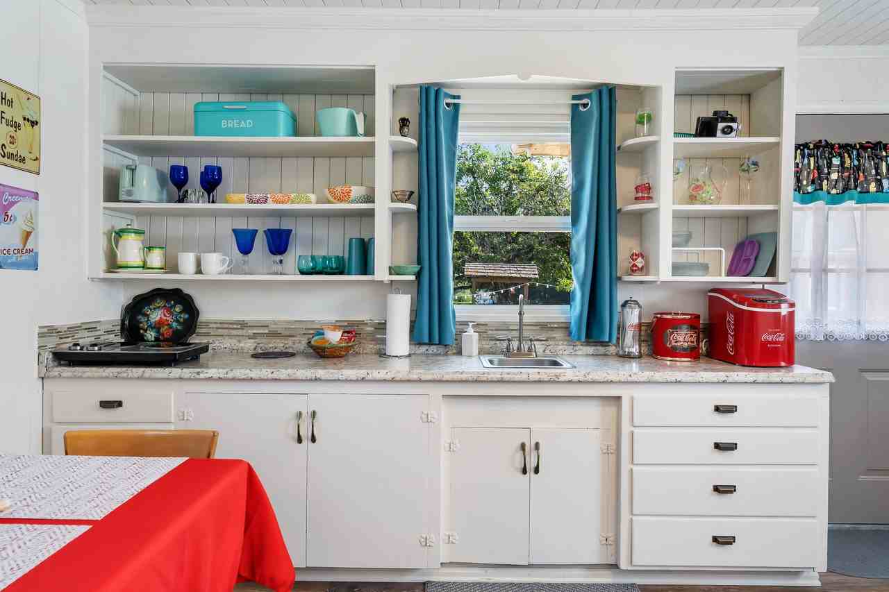 56627 Hazen Rd - Photo 2 of 6