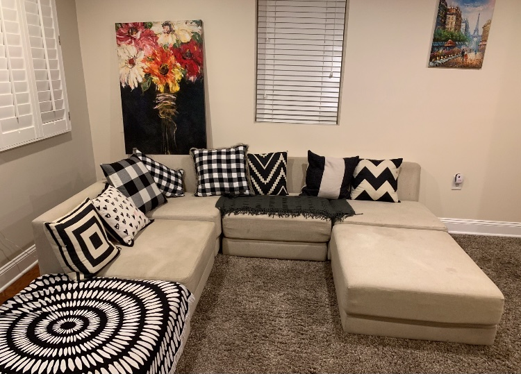 216 9th St Se - Photo 3 of 11