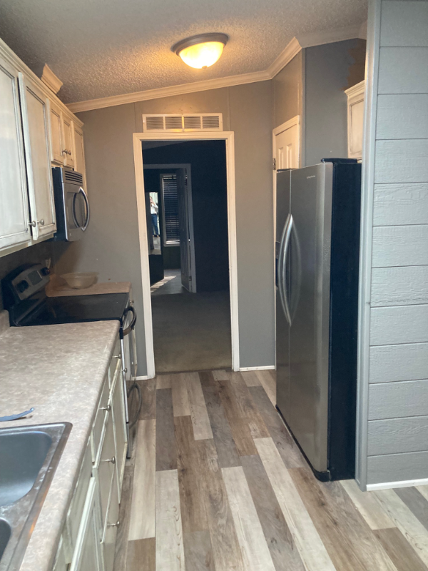 5612 Avery Island Rd - Photo 3 of 15