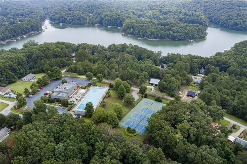 302 Loblolly Dr - Photo 3 of 20