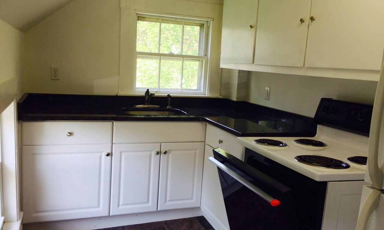 48 Cottage Ln - Photo 3 of 5