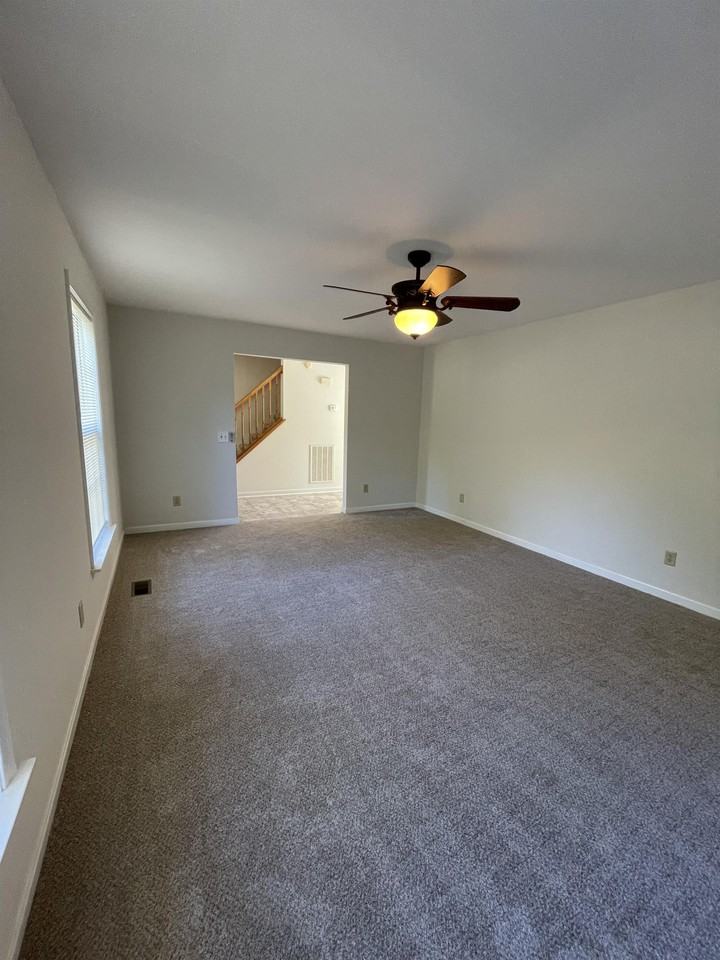 10197 Madison Dr #1 - Photo 5 of 30