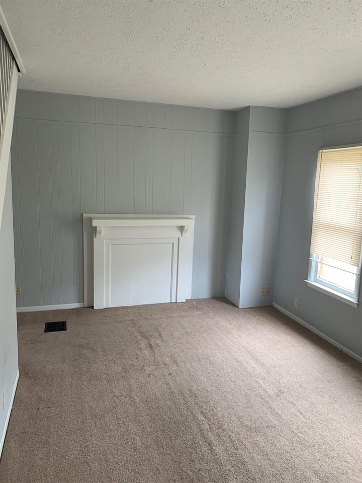 35 South May Avenue - Photo 2 of 10