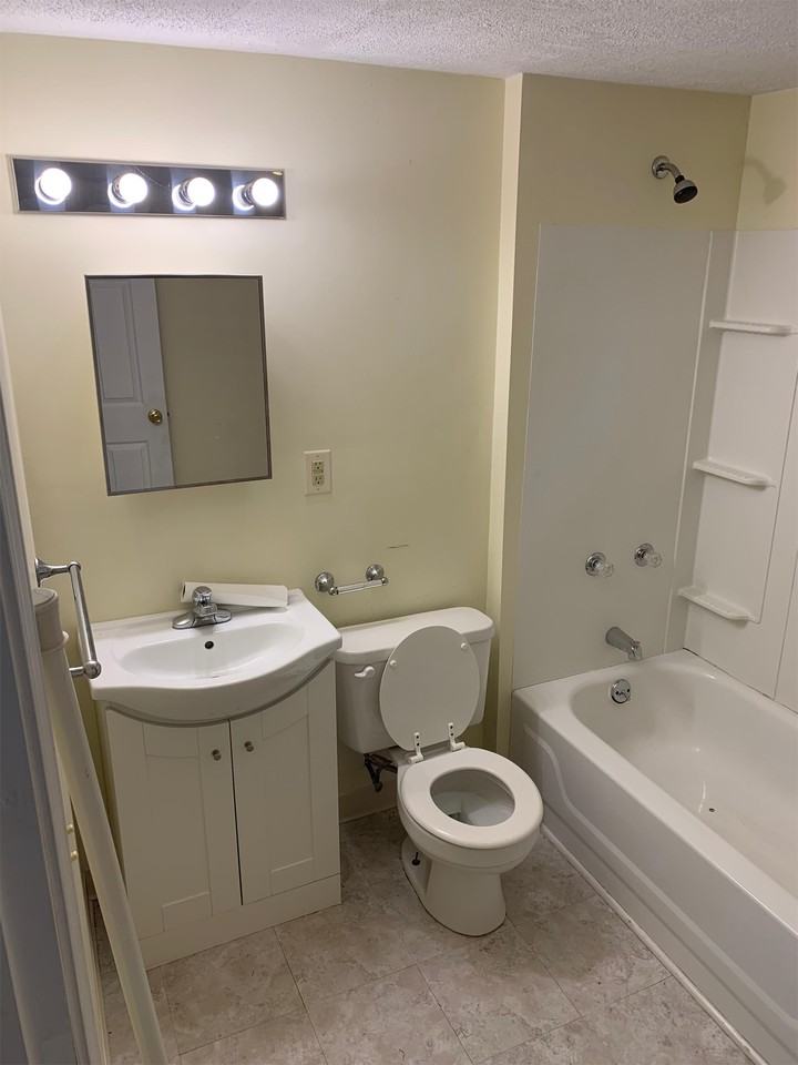 35 South May Avenue - Photo 6 of 10