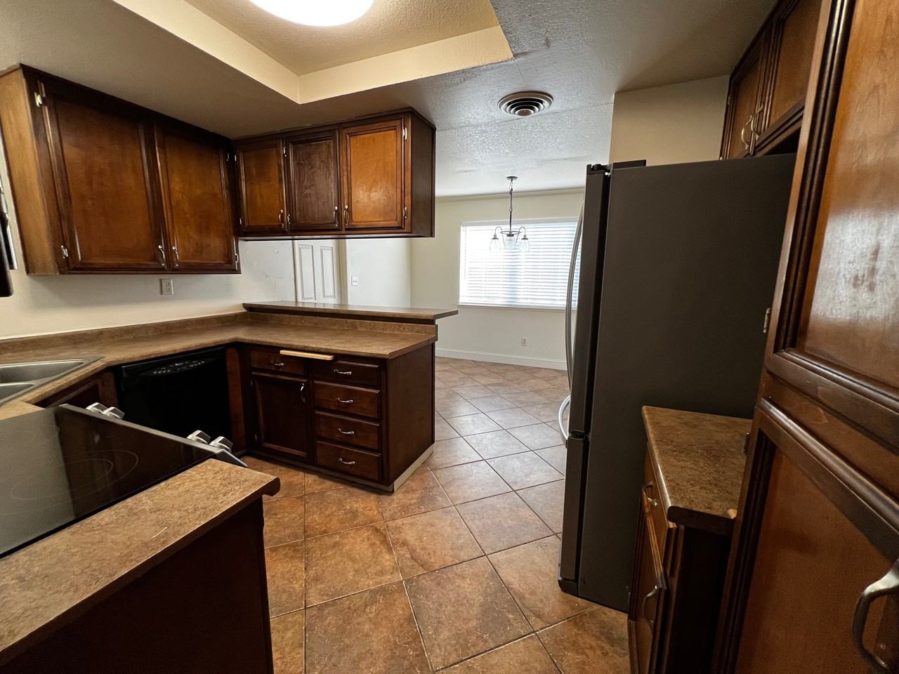 1934 Pinewood Way #1 - Photo 4 of 14