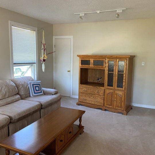 1754 Redwood St #1 - Photo 3 of 7