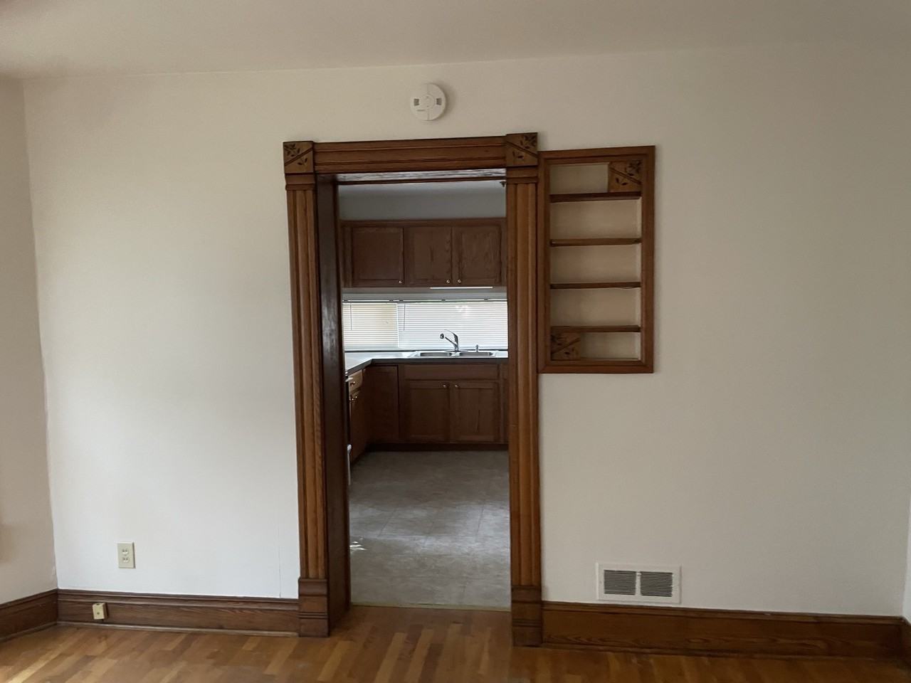 601 Cherry St #1 - Photo 3 of 10