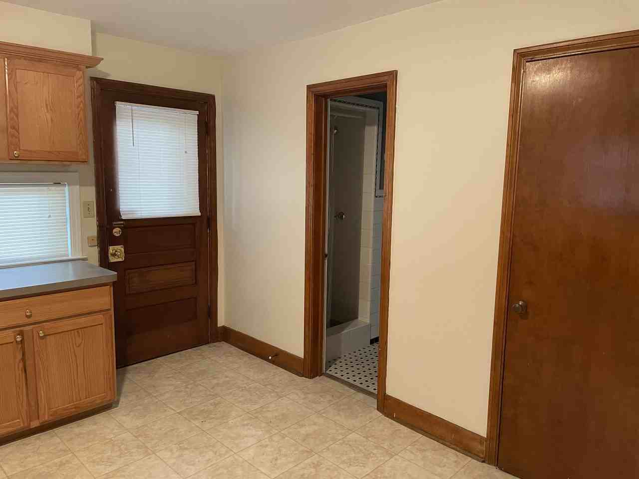601 Cherry St #1 - Photo 4 of 10