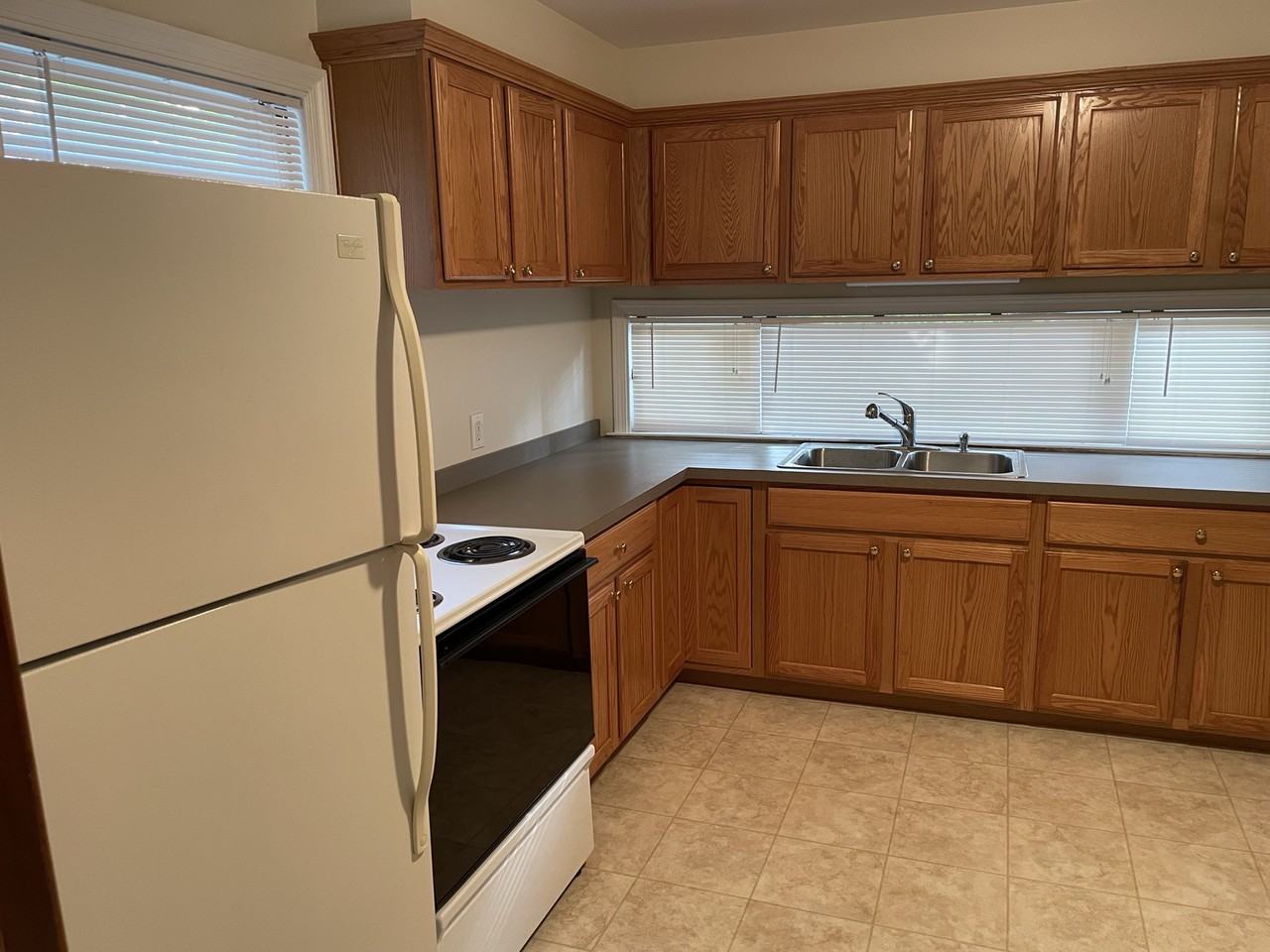 601 Cherry St #1 - Photo 5 of 10