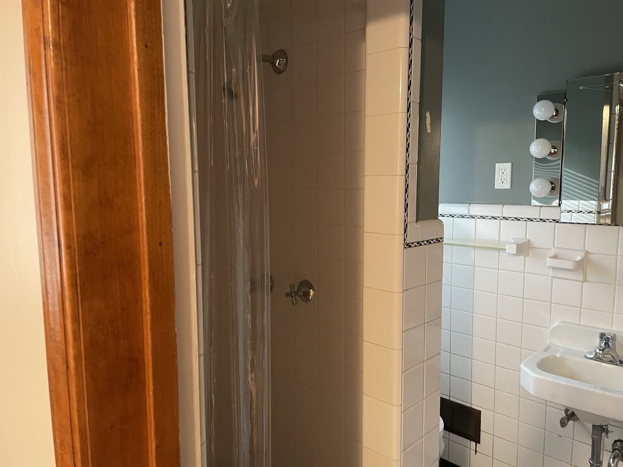 601 Cherry St #1 - Photo 6 of 10