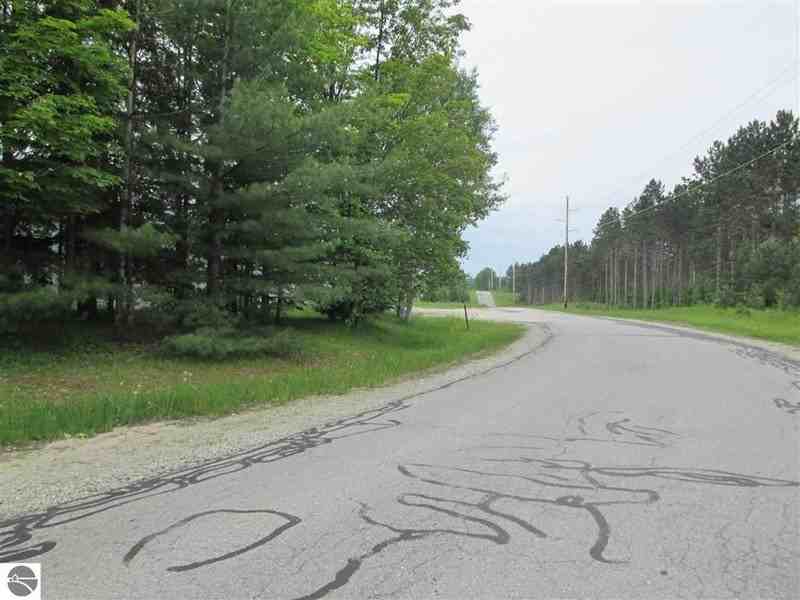 9362 Cumberland Dr - Photo 2 of 34