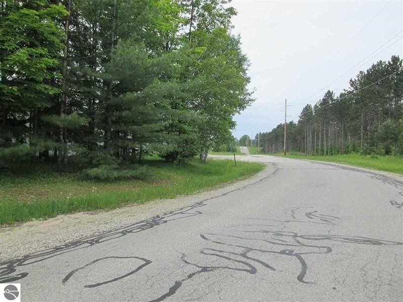 9452 Cumberland Dr - Photo 2 of 34