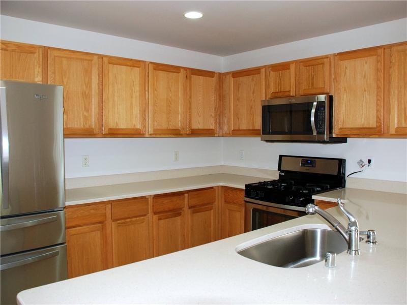 524 240th Ave SE - Photo 3 of 19