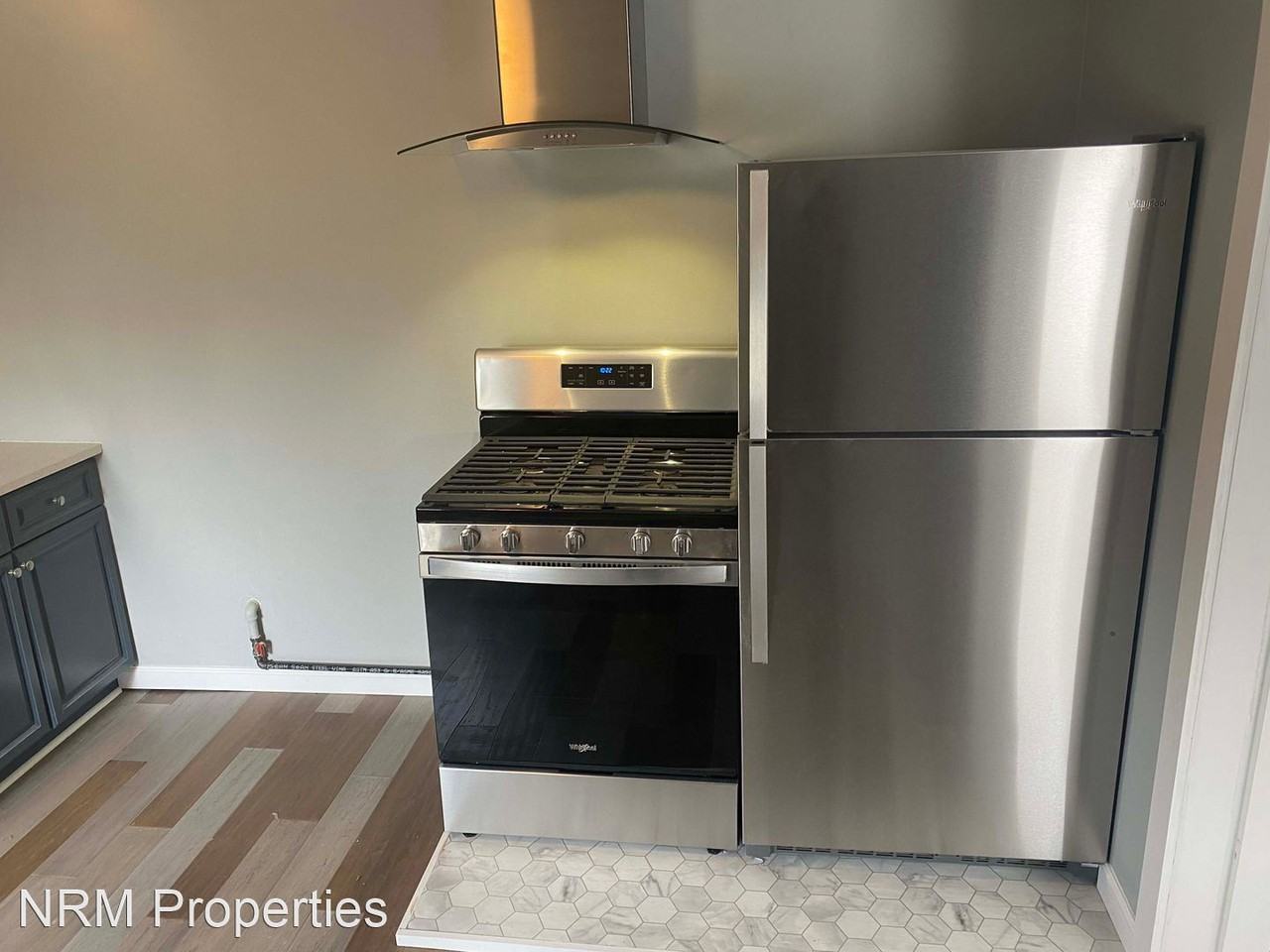 911 James Street - Photo 3 of 16