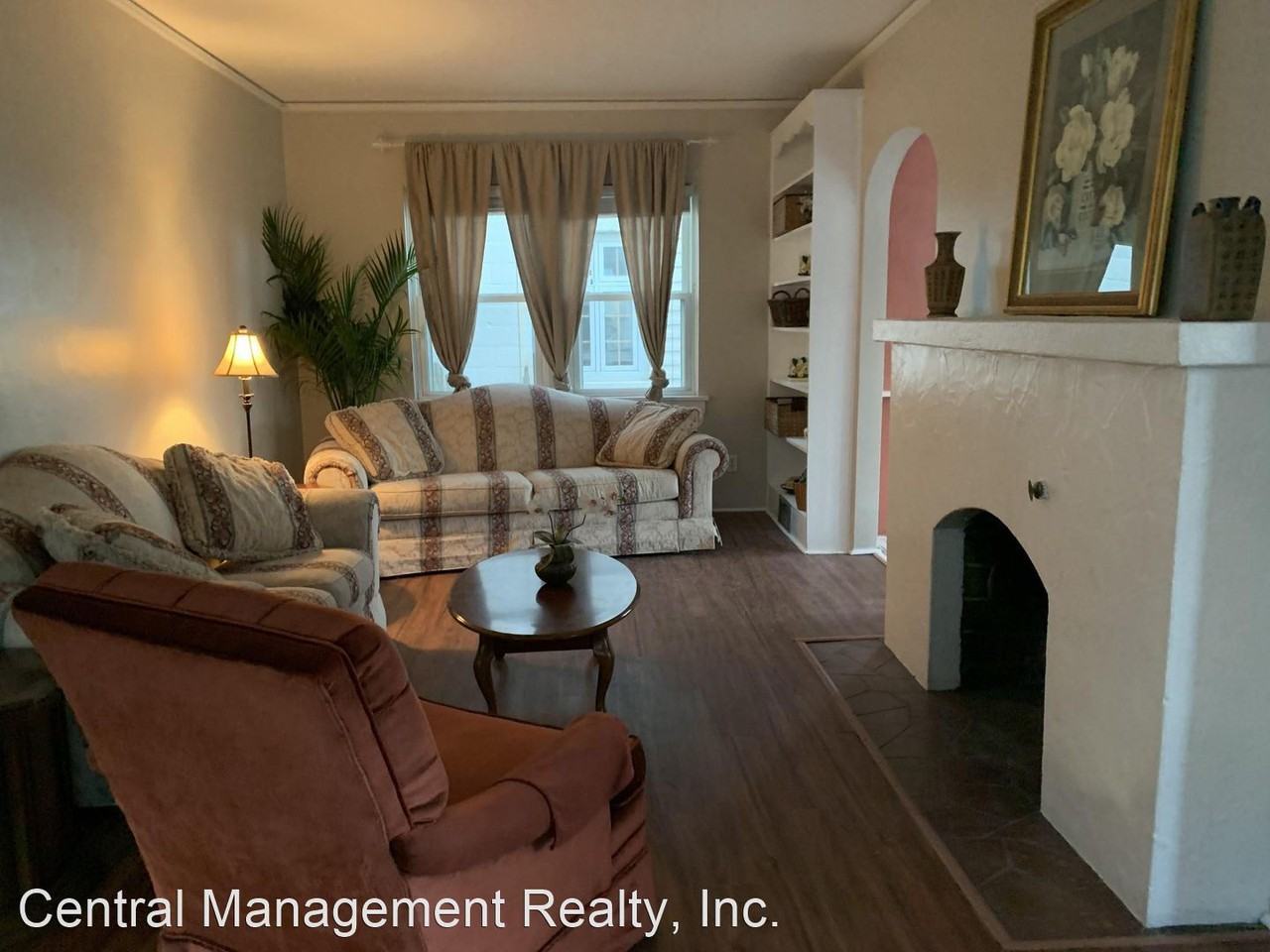 1315 Otsego St - Photo 3 of 19