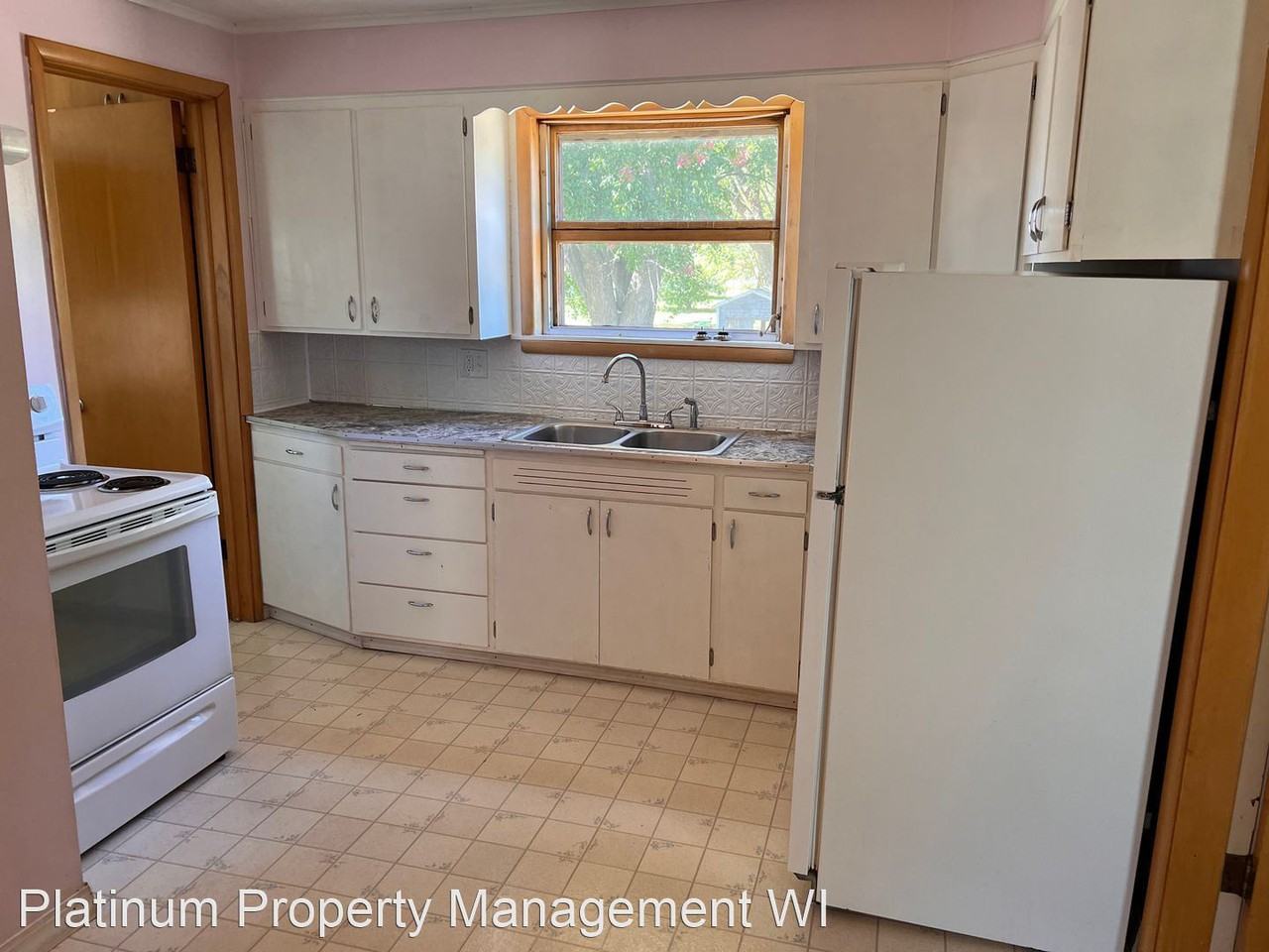 618 Deleglise St - Photo 2 of 9