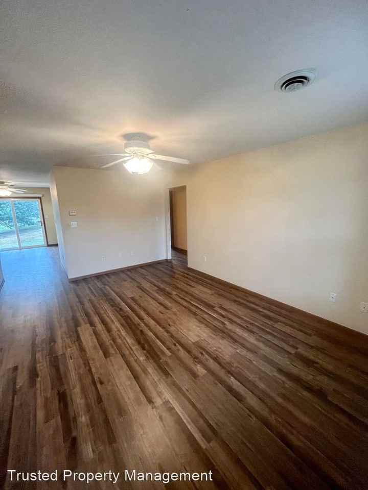 213, 215, 219 Pine Ridge Drive - Photo 2 of 8