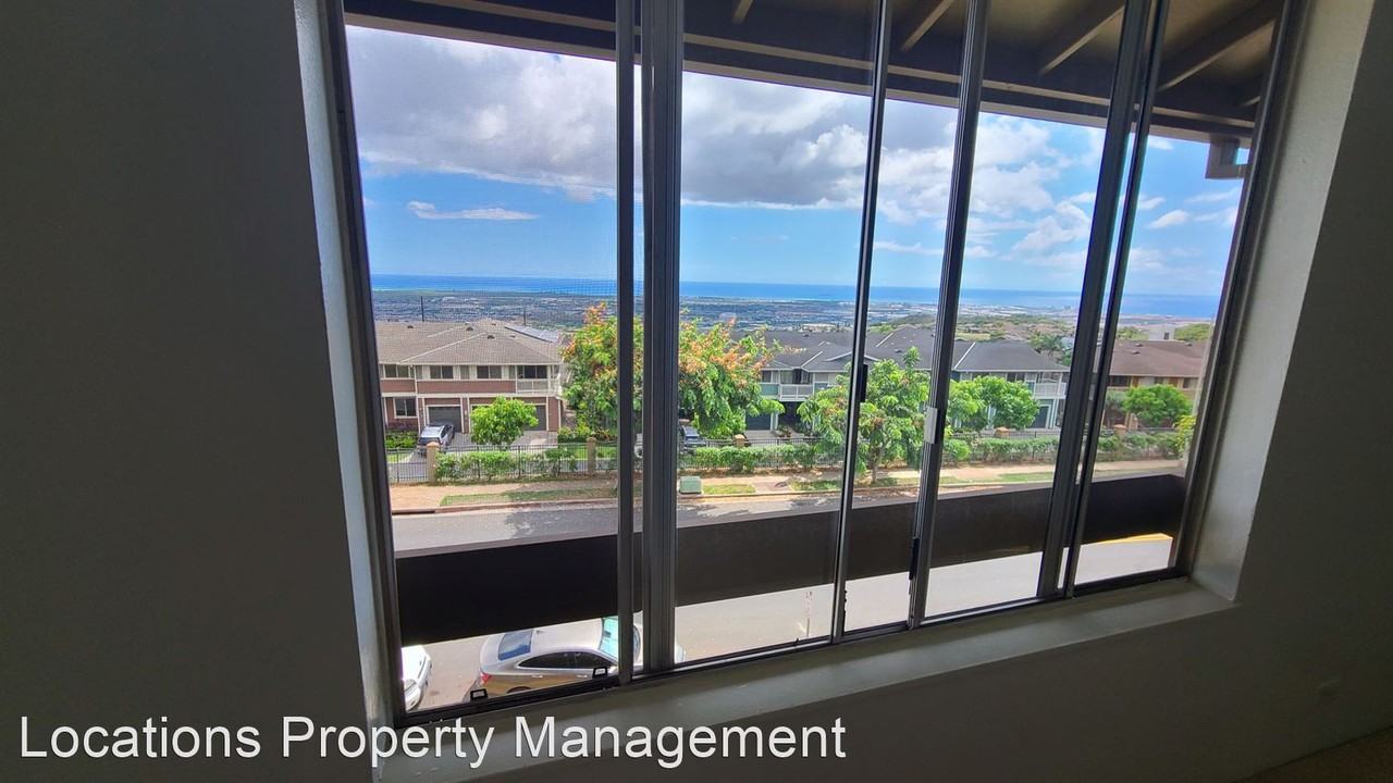 921136 Panana St 309, Makakilo, HI 96707 2 Bedroom House for 1,800