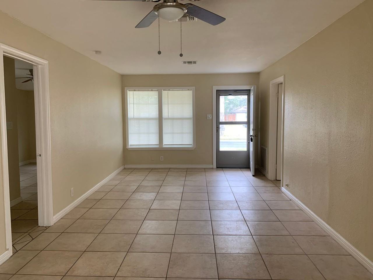 2933 Brawner Pkwy - Photo 2 of 10