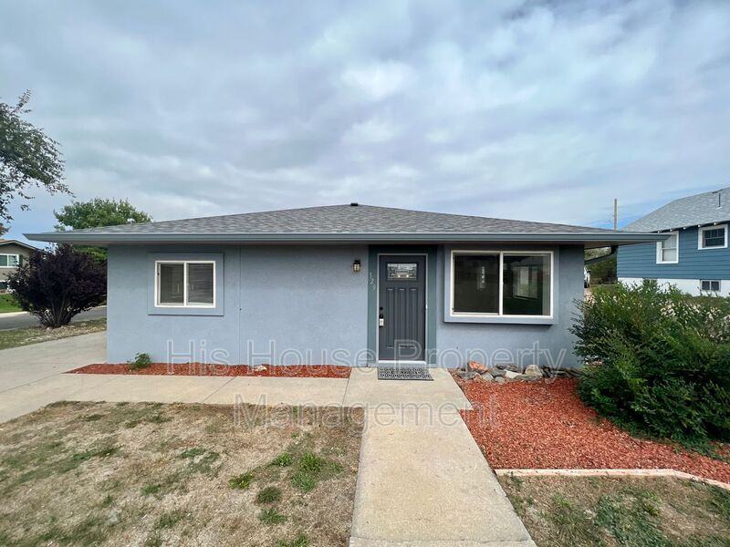 329 3rd Ave - Photo 2 of 25