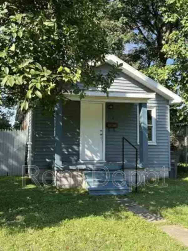 1156 Sweetser Ave - Photo 2 of 22